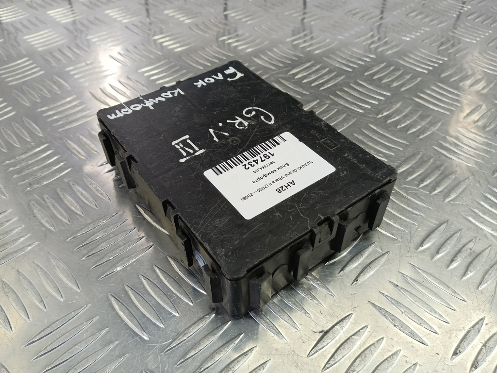 блок комфорта SUZUKI Grand Vitara 2.0 4WD MT (140 л.с.)Grand Vitara  I рестайлинг (2000—2006) Внедорожник 3677064J10, 860 рублей, Москва