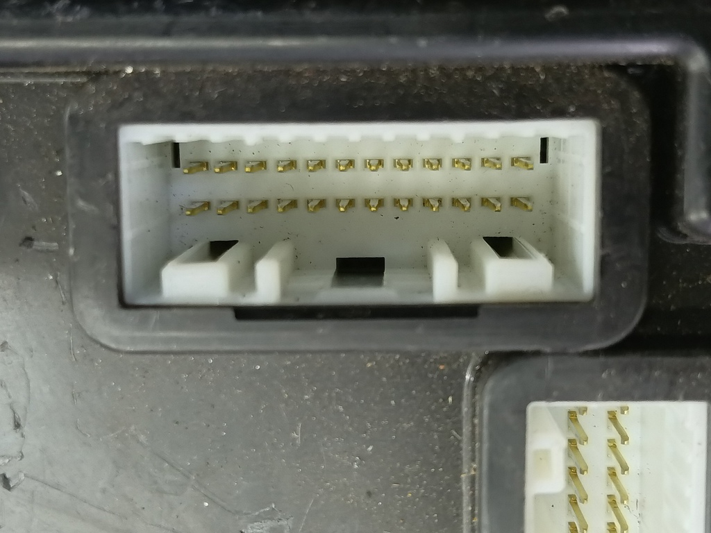 блок комфорта SUZUKI Grand Vitara 2.0 4WD MT (140 л.с.)Grand Vitara  I рестайлинг (2000—2006) Внедорожник 3677064J10, 860 рублей, Москва