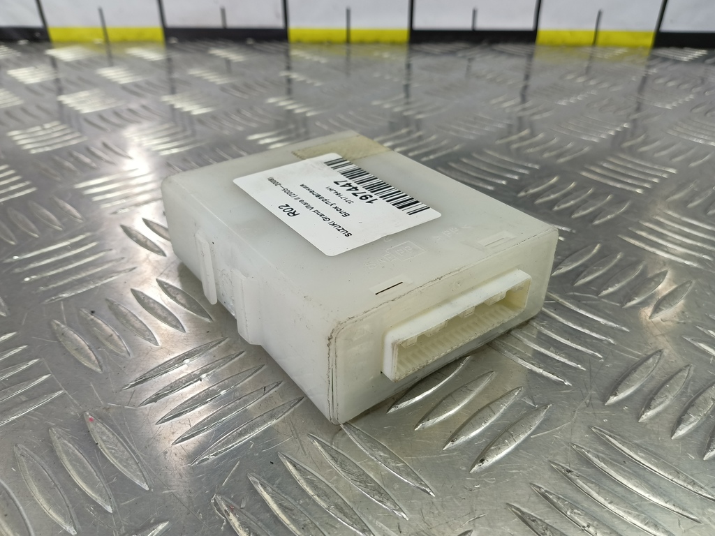 блок управления центральным замком SUZUKI Grand Vitara 2.0 4WD MT (140 л.с.)Grand Vitara  II (2005—2008) Внедорожник 3717164JH1, 520 рублей, Москва