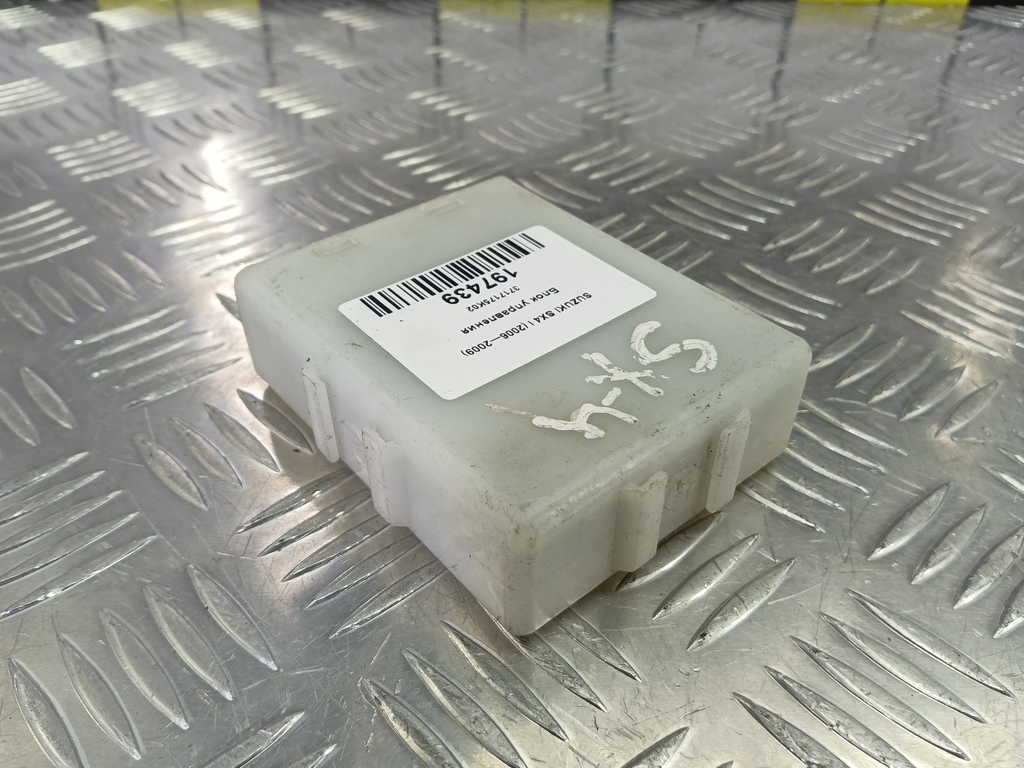 блок управления SUZUKI SX4  3717175K02, 1210 рублей, Москва