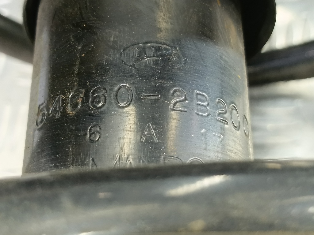 стойка Hyundai SANTA FE  546602B200, 5000 рублей, Москва