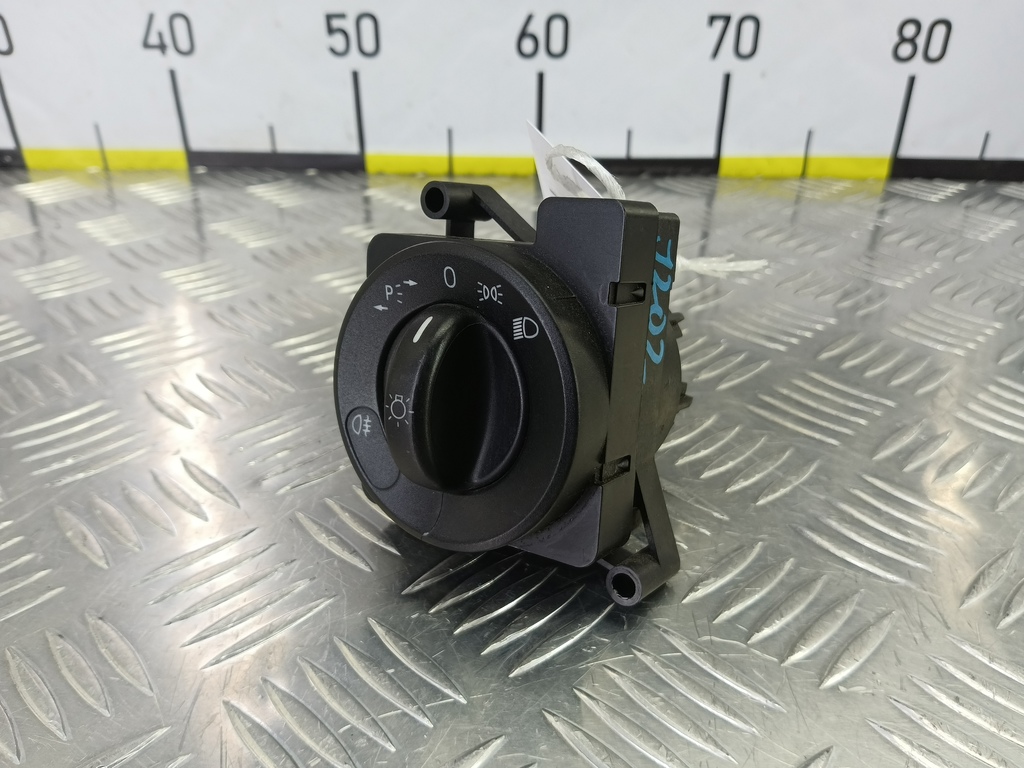 блок управления светом MERCEDES-BENZ Sprinter  A9065450504, 520 рублей, Москва