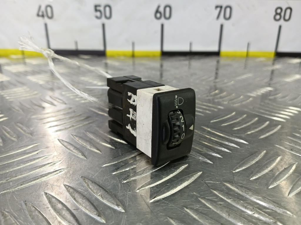 кнопка регулировки фар SUZUKI JIMNY  35180-64G00, 520 рублей, Москва