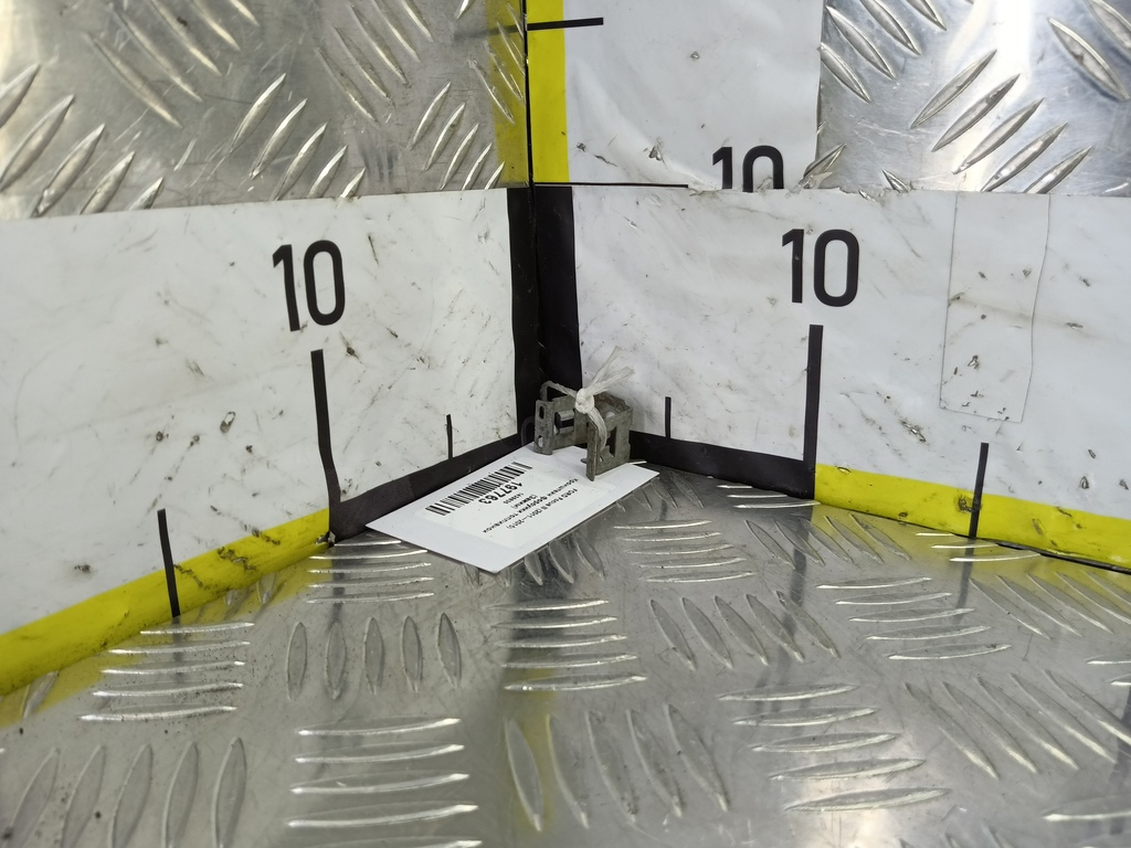 кронштейн форсунки топливной (зажим) FORD Focus  1429835, 520 рублей, Москва