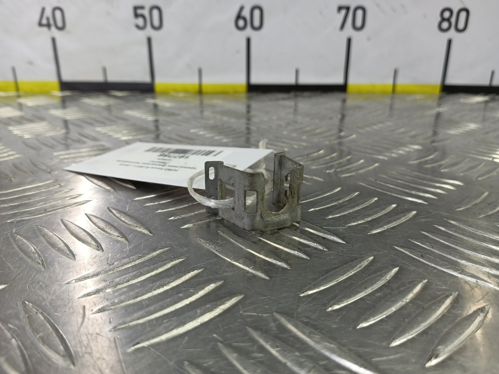 кронштейн форсунки топливной (зажим) FORD Focus  1429835, 520 рублей, Москва