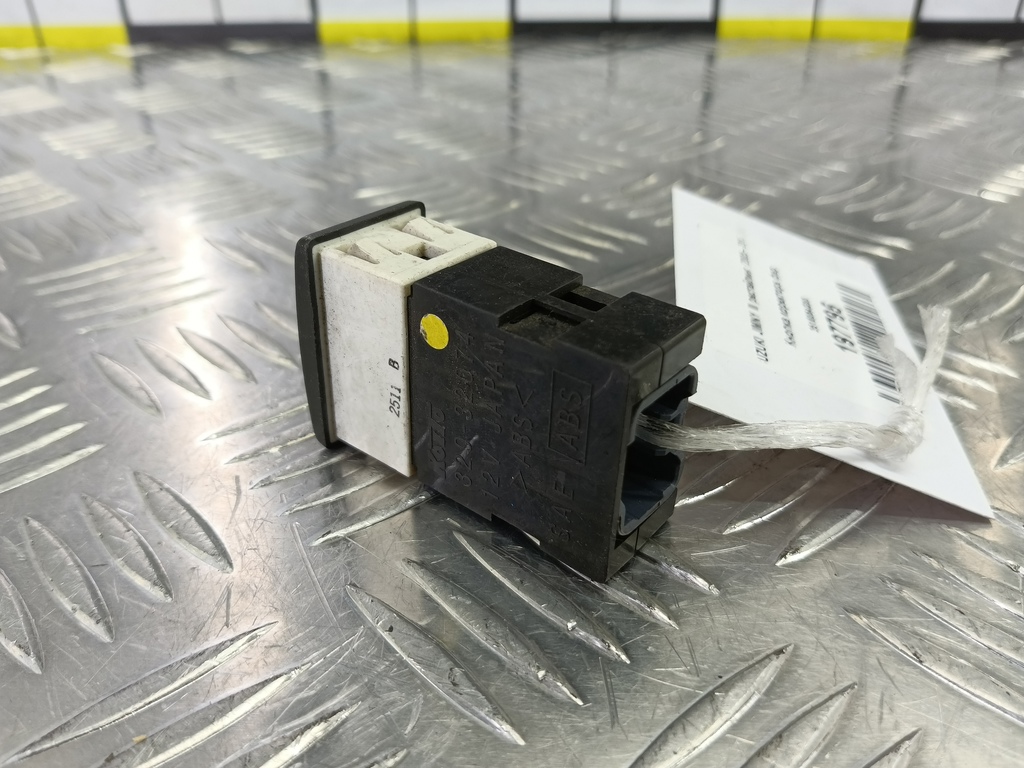 кнопка регулировки фар SUZUKI JIMNY  35180-64G00, 520 рублей, Москва