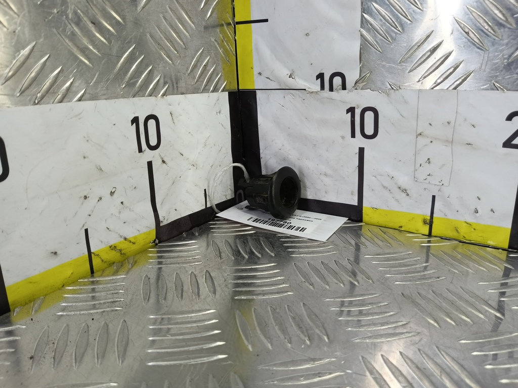 кронштейн датчика парковки LAND ROVER DISCOVERY  VTJ000110, 1210 рублей, Москва