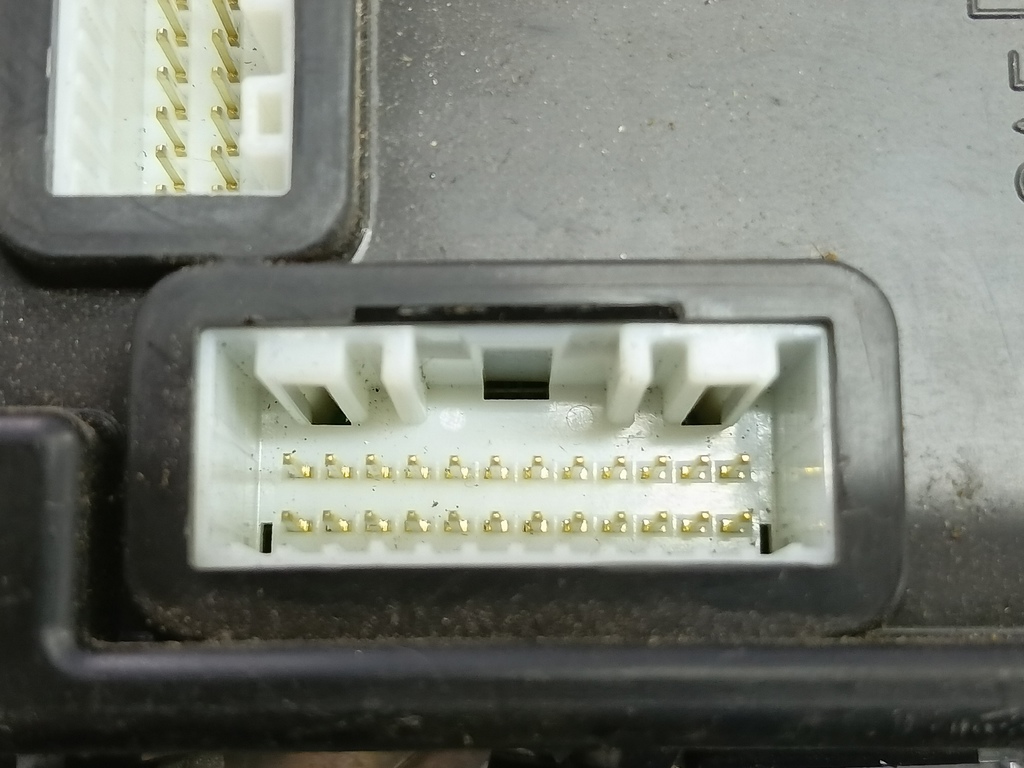 блок комфорта SUZUKI Grand Vitara 2.0 4WD MT (140 л.с.)Grand Vitara  II (2005—2008) Внедорожник 3677065J20, 750 рублей, Москва