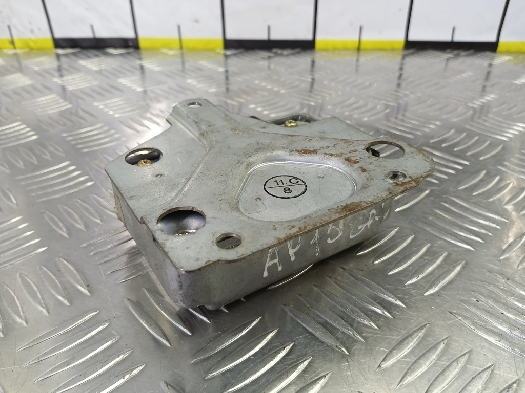 блок управления srs (air bag) SUZUKI XL7 2.7 4WD AT (184 л.с.)XL7  I (1998—2009) Внедорожник 3891052D00, 520 рублей, Москва