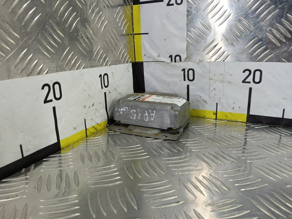 блок управления srs (air bag) SUZUKI XL7 2.7 4WD AT (184 л.с.)XL7  I (1998—2009) Внедорожник 3891052D00, 520 рублей, Москва