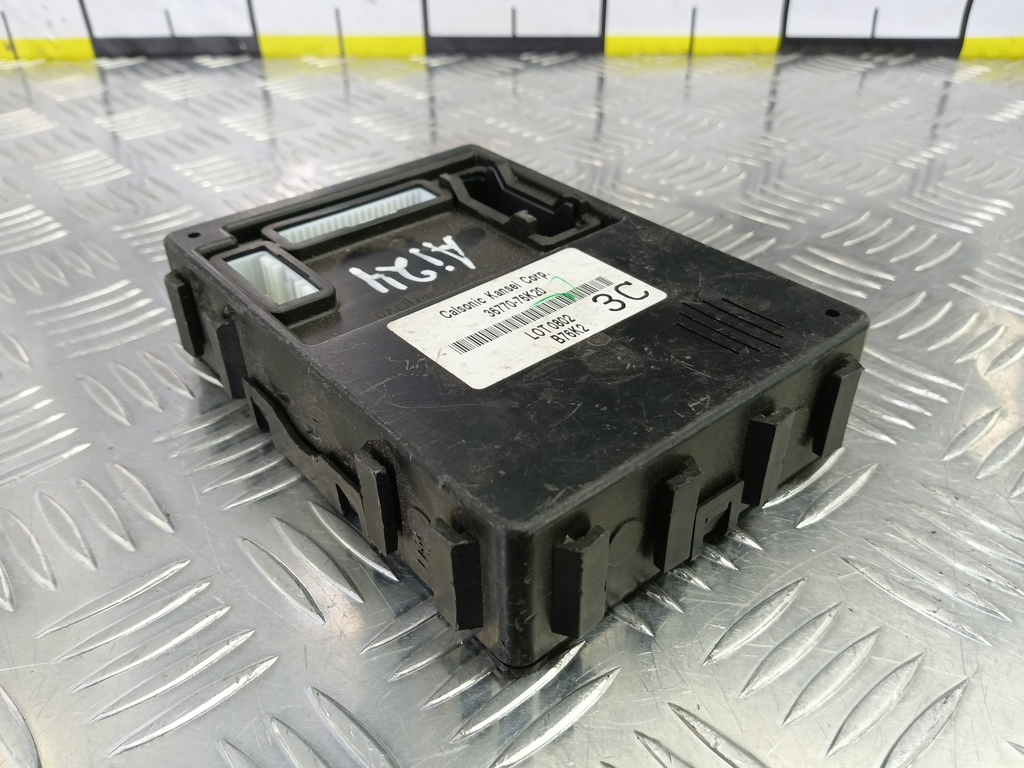 блок комфорта SUZUKI Grand Vitara 2.4 MT (169 л.с.)Grand Vitara  II рестайлинг (2008—2012) Внедорожник 36770-76K20, 1780 рублей, Москва