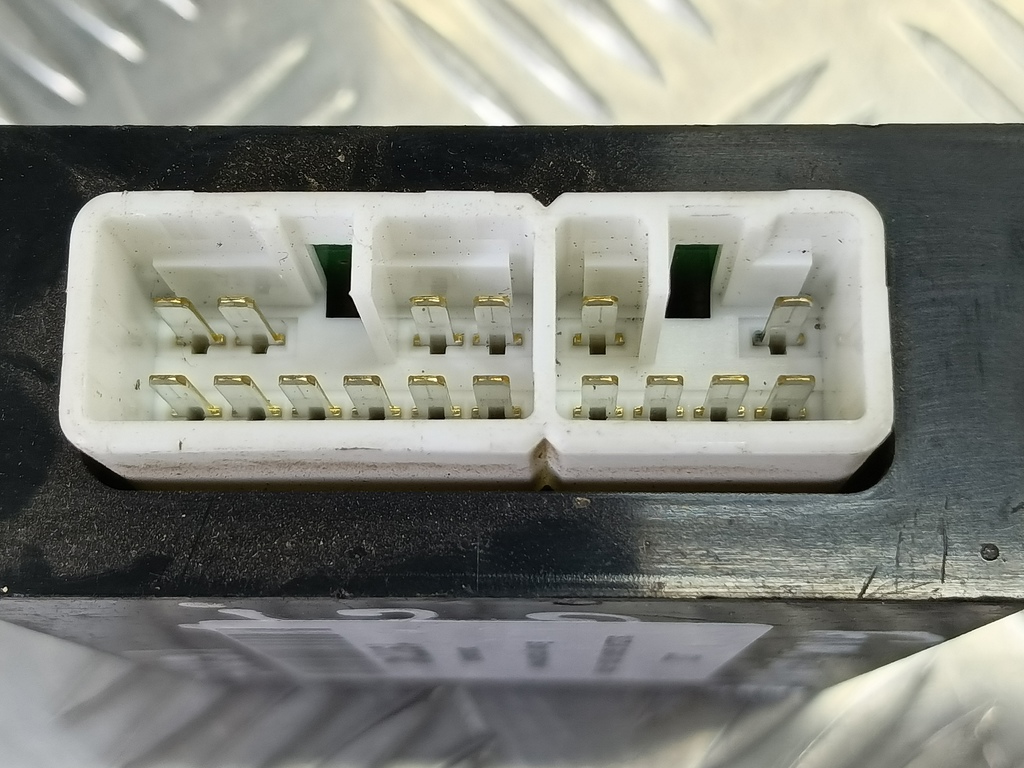 блок управления SUZUKI IGNIS 1.5 MT (99 л.с.)Ignis  II (2003—2008) Хетчбэк 3886086G00, 980 рублей, Москва