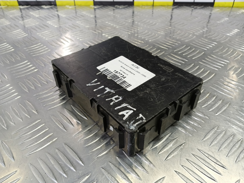 блок комфорта SUZUKI Grand Vitara 2.0 4WD MT (140 л.с.)Grand Vitara  II (2005—2008) Внедорожник 3677064J10, 860 рублей, Москва