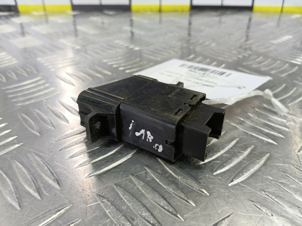 кнопка аварийной сигнализации HONDA CR-V CR-V  I рестайлинг (1998—2001) 35510S10003, 520 рублей, Москва