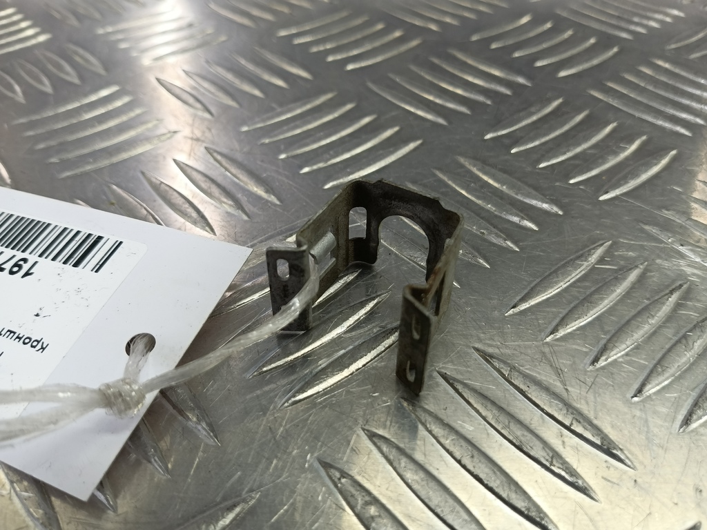 кронштейн форсунки топливной (зажим) FORD Focus  1429835, 520 рублей, Москва