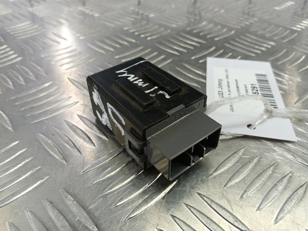 блок управления центральным замком SUZUKI JIMNY Jimny 3719081A70, 980 рублей, Москва