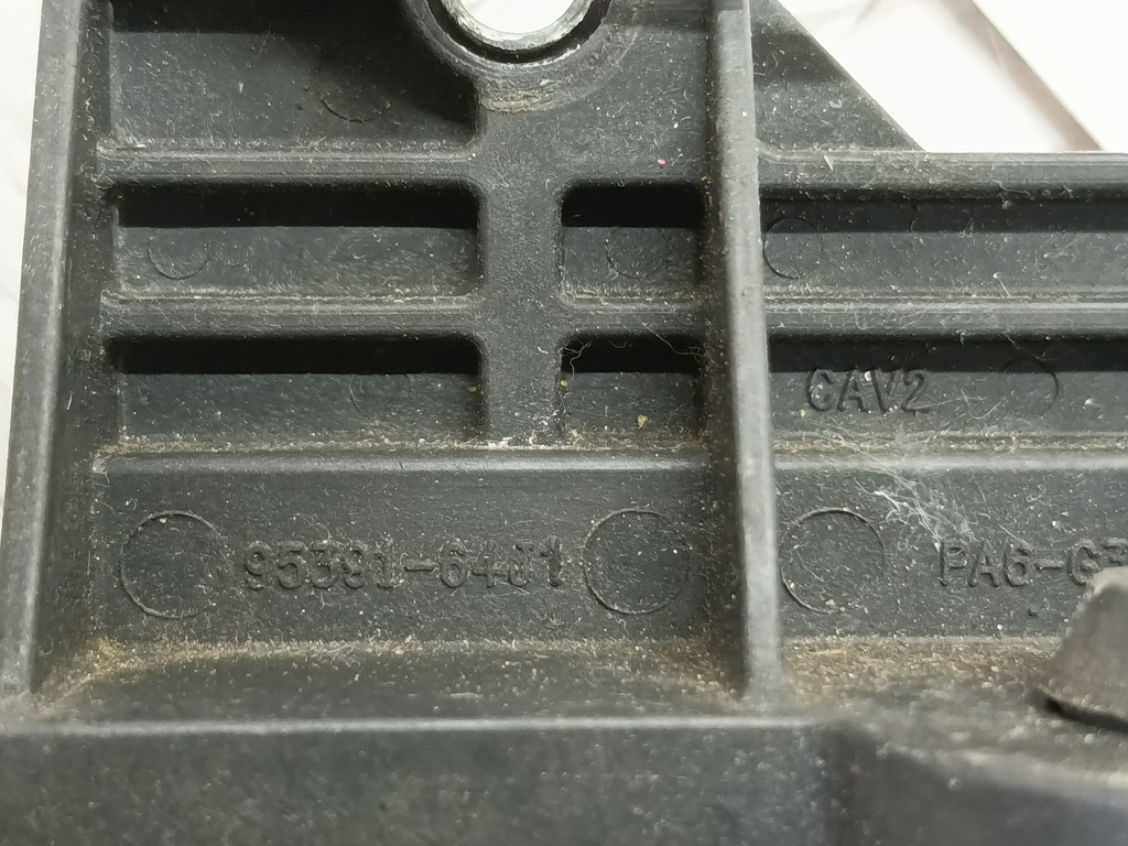 подушка радиатора SUZUKI Grand Vitara 2.0 4WD MT (140 л.с.)Grand Vitara  II (2005—2008) Внедорожник 9539164J10, 520 рублей, Москва