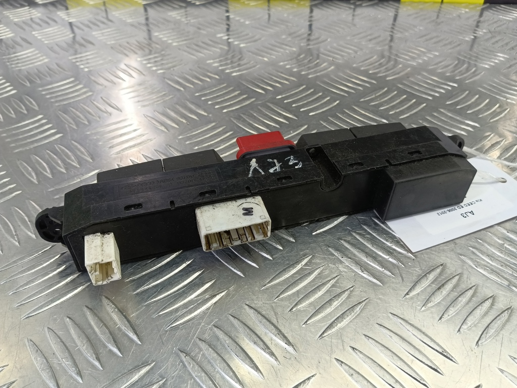 блок кнопок Kia Ceed  937001H920, 630 рублей, Москва