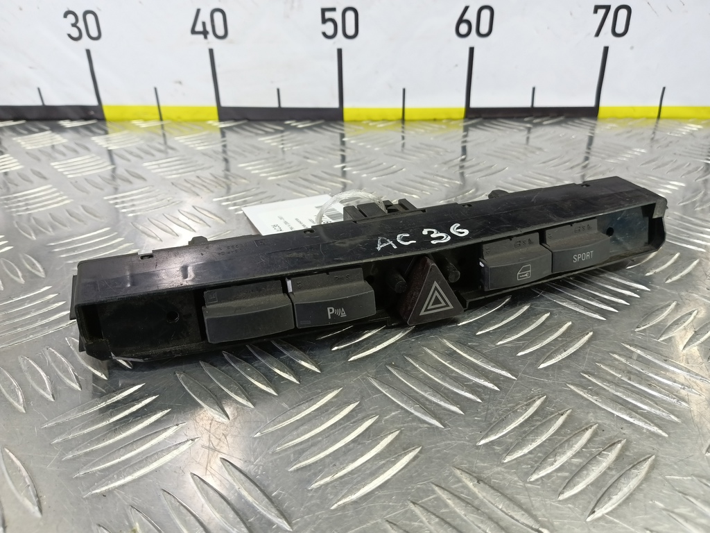 блок кнопок Opel ASTRA  6240301, 2010 рублей, Москва