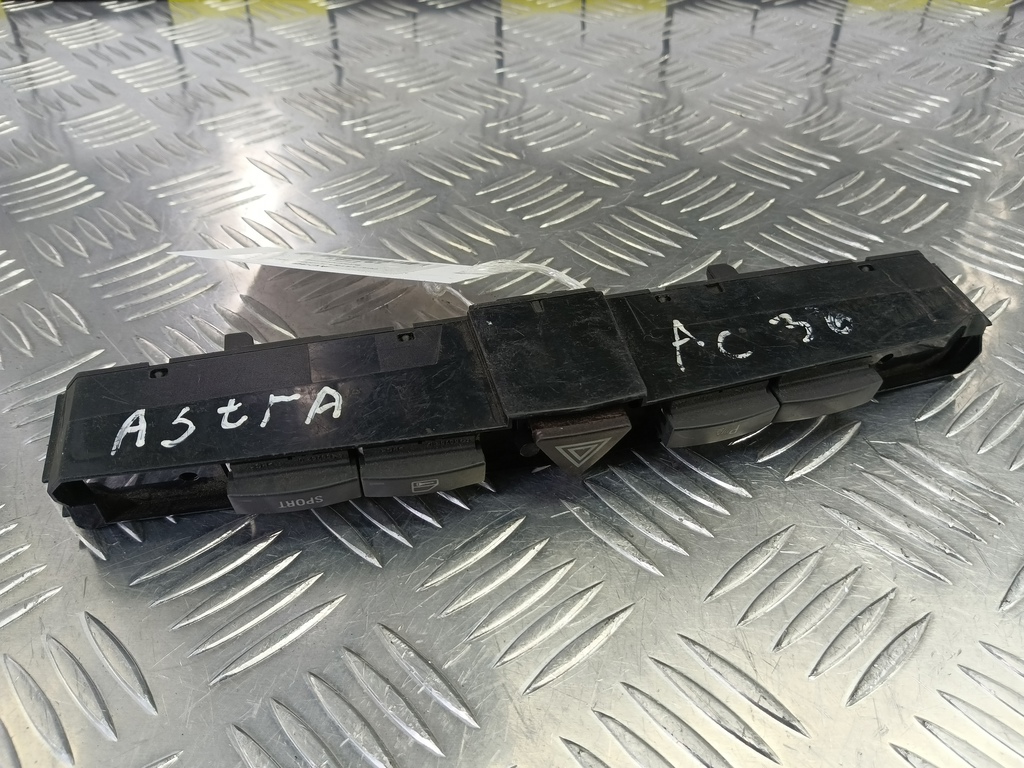 блок кнопок Opel ASTRA  6240301, 2010 рублей, Москва