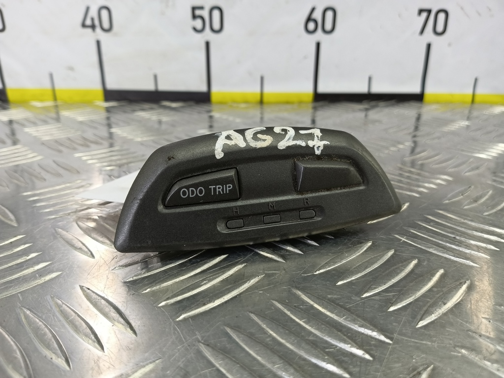 кнопка tip Hyundai MATRIX 1.6 MT (103 л.с.)Matrix  I рестайлинг (2005—2008) Минивэн 9452517000, 630 рублей, Москва