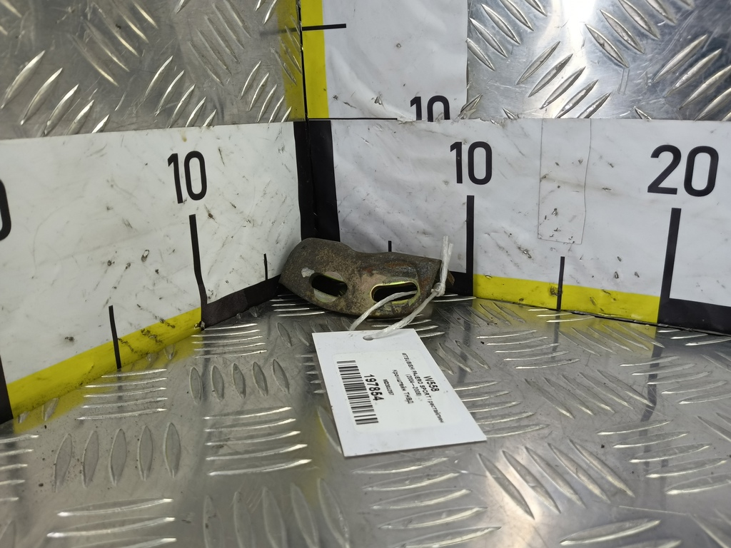 кронштейн тнвд MITSUBISHI PAJERO SPORT  MD303257, 1210 рублей, Москва