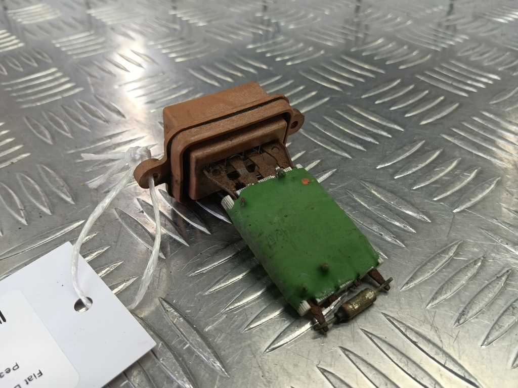 резистор отопителя (ежик) Fiat Doblo 1.4 MT (78 л.с.)Doblo  I рестайлинг (2005—2015) Фургон 46723712, 1210 рублей, Москва