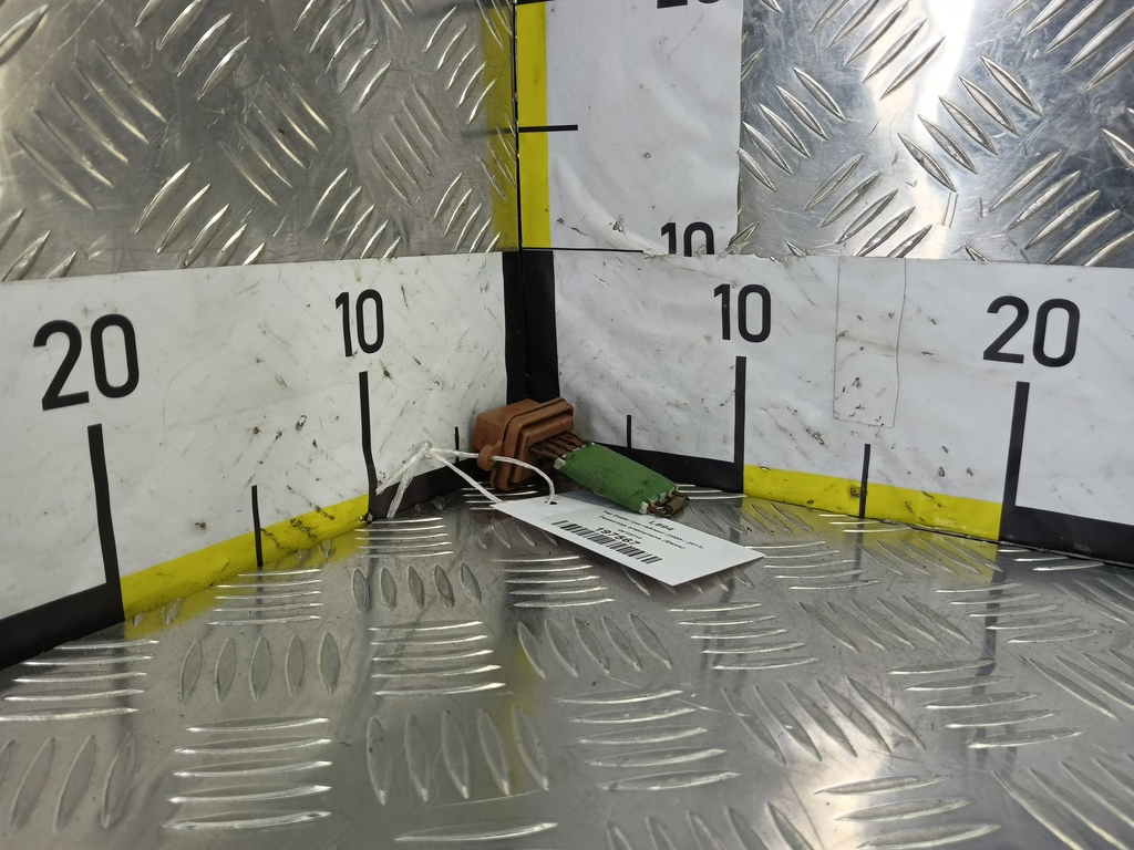 резистор отопителя (ежик) Fiat Doblo 1.4 MT (78 л.с.)Doblo  I рестайлинг (2005—2015) Фургон 46723712, 1210 рублей, Москва