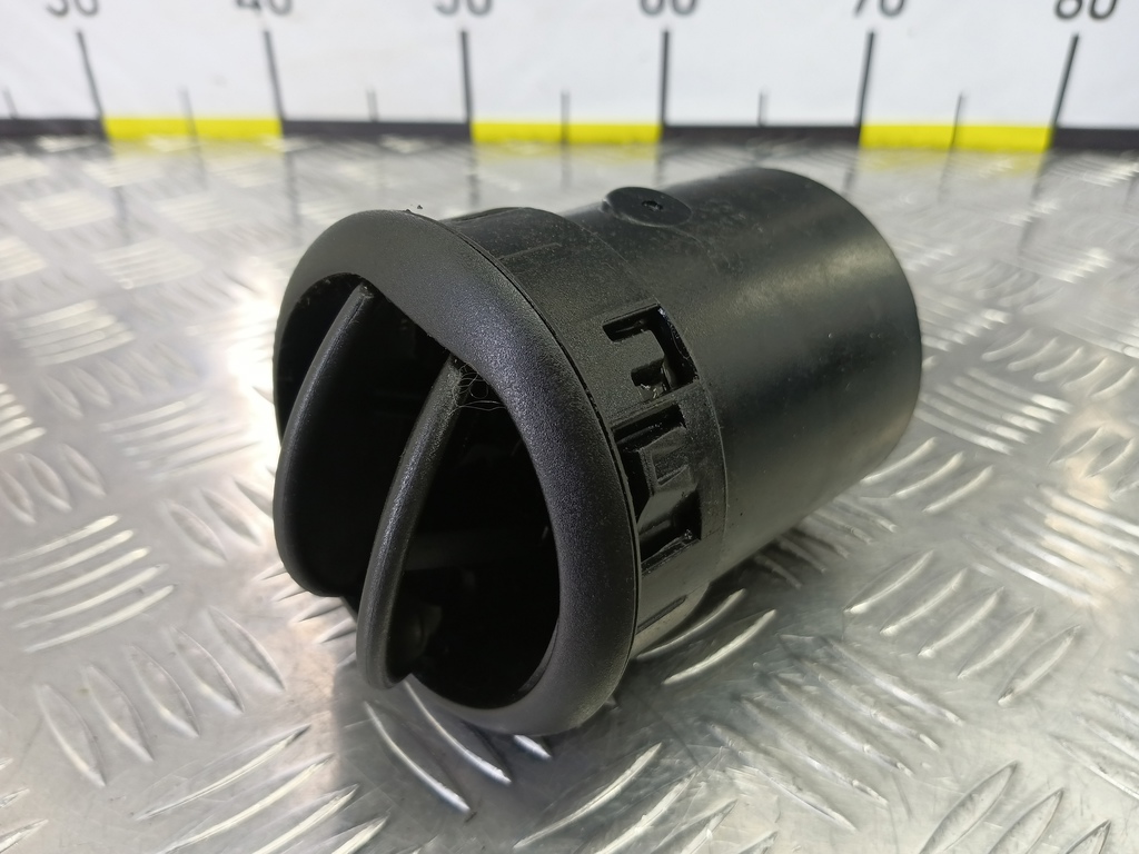 решетка воздуховода Fiat Doblo 1.4 MT (78 л.с.)Doblo  I рестайлинг (2005—2015) Фургон 735273079, 750 рублей, Москва