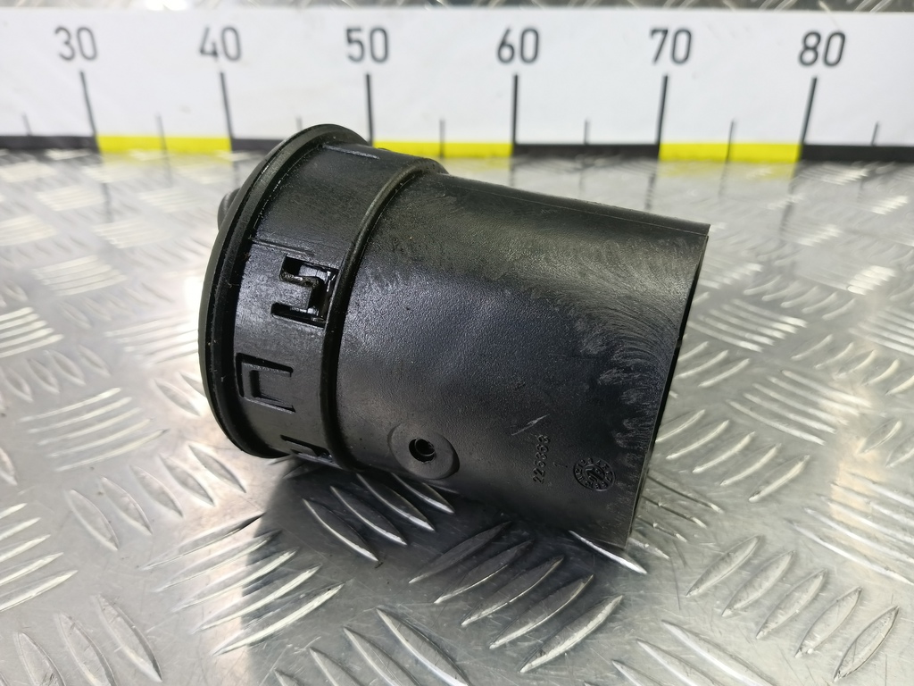 решетка воздуховода Fiat Doblo 1.4 MT (78 л.с.)Doblo  I рестайлинг (2005—2015) Фургон 735273079, 750 рублей, Москва