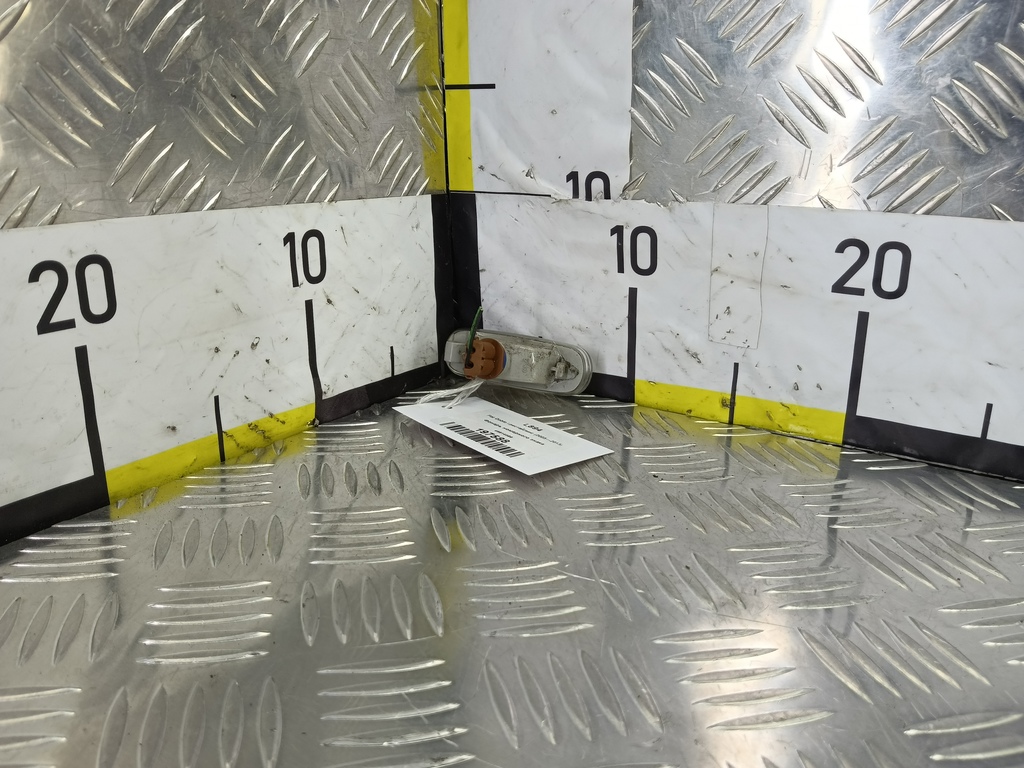 повторитель поворота Fiat Doblo 1.4 MT (78 л.с.)Doblo  I рестайлинг (2005—2015) Фургон 46758821, 630 рублей, Москва