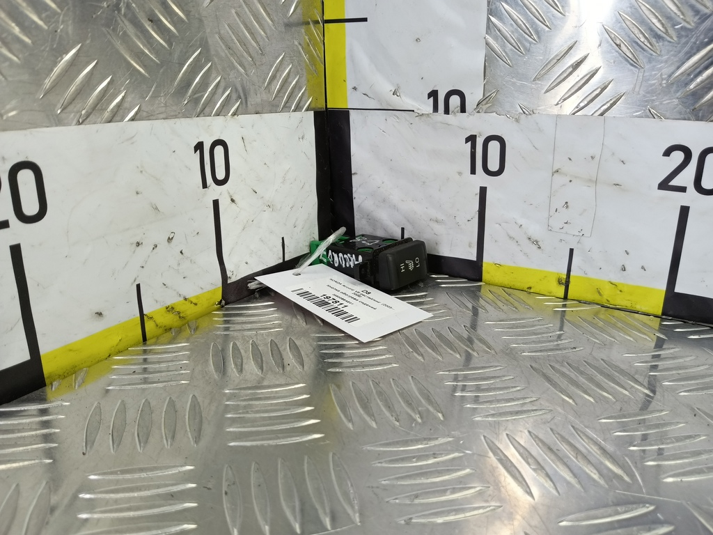 кнопка обогрева сидений HONDA Accord 2.0 AT (155 л.с.)Accord  VII (2002—2006) Седан 35600SEAE01, 520 рублей, Москва