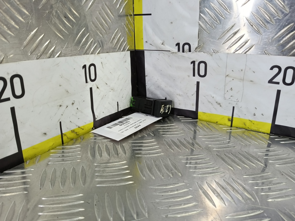 кнопка обогрева заднего стекла SUZUKI JIMNY Jimny 3786075F10, 750 рублей, Москва