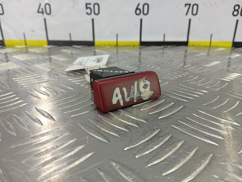 кнопка аварийной сигнализации MITSUBISHI LANCER  MR406456, 630 рублей, Москва