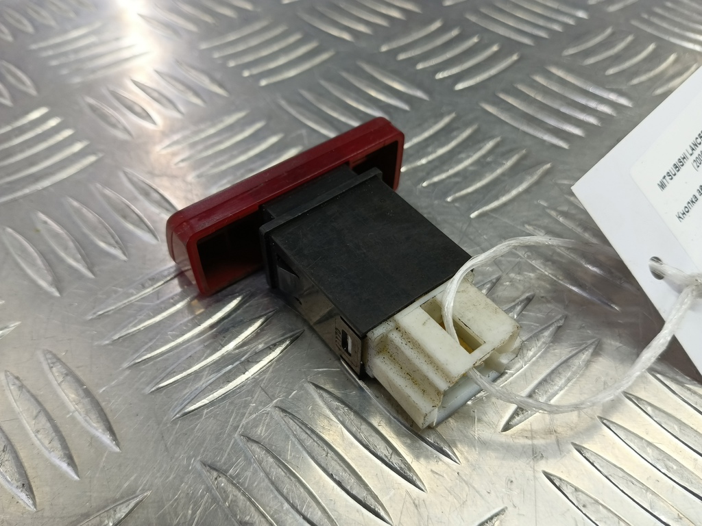 кнопка аварийной сигнализации MITSUBISHI LANCER  MR406456, 630 рублей, Москва