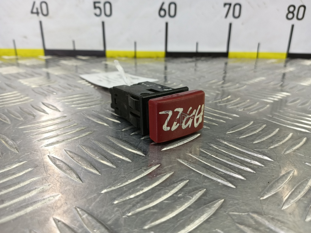 кнопка аварийной сигнализации SUZUKI JIMNY Jimny 3743084G00, 630 рублей, Москва