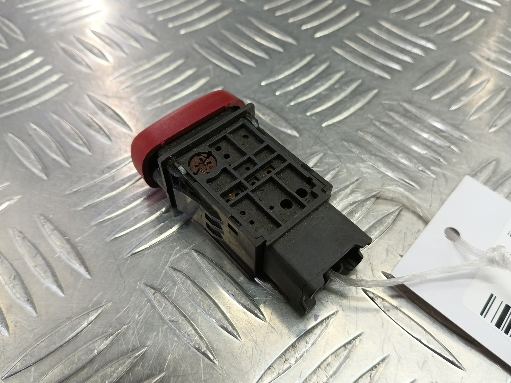 кнопка аварийной сигнализации SUZUKI Grand Vitara  3743064G00, 520 рублей, Москва