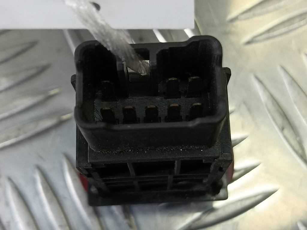 кнопка аварийной сигнализации SUZUKI Grand Vitara  3743064G00, 520 рублей, Москва