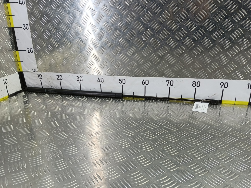 амортизатор крышки багажника Fiat Doblo 1.4 MT (78 л.с.)Doblo  I рестайлинг (2005—2015) Фургон 46824070, 860 рублей, Москва