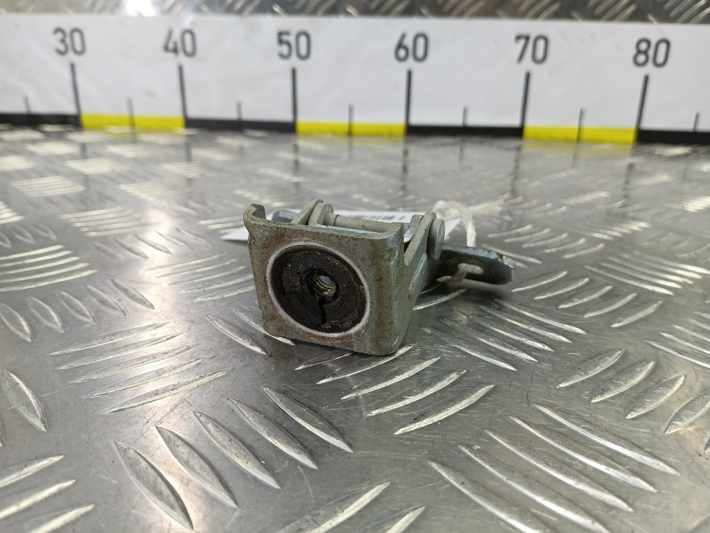 петля крышки багажника Fiat Doblo 1.4 MT (78 л.с.)Doblo  I рестайлинг (2005—2015) Фургон 46810688, 750 рублей, Москва