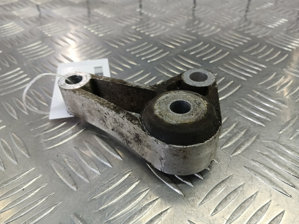 кронштейн кпп Fiat Doblo 1.4 MT (78 л.с.)Doblo  I рестайлинг (2005—2015) Фургон 46830162, 2010 рублей, Москва