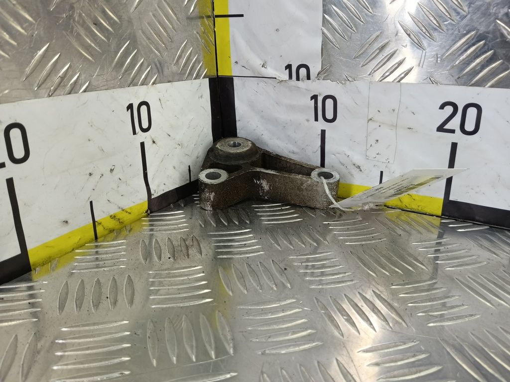 кронштейн кпп Fiat Doblo 1.4 MT (78 л.с.)Doblo  I рестайлинг (2005—2015) Фургон 46830162, 2010 рублей, Москва