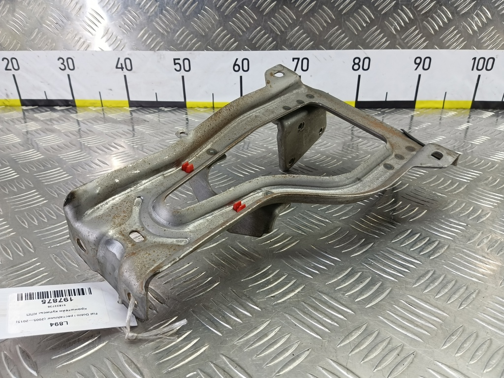 кронштейн кулисы кпп Fiat Doblo 1.4 MT (78 л.с.)Doblo  I рестайлинг (2005—2015) Фургон 51822736, 860 рублей, Москва