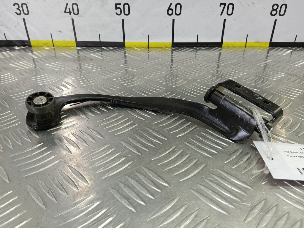 ролик двери сдвижной Fiat Doblo 1.4 MT (78 л.с.)Doblo  I рестайлинг (2005—2015) Фургон 51731618, 1210 рублей, Москва