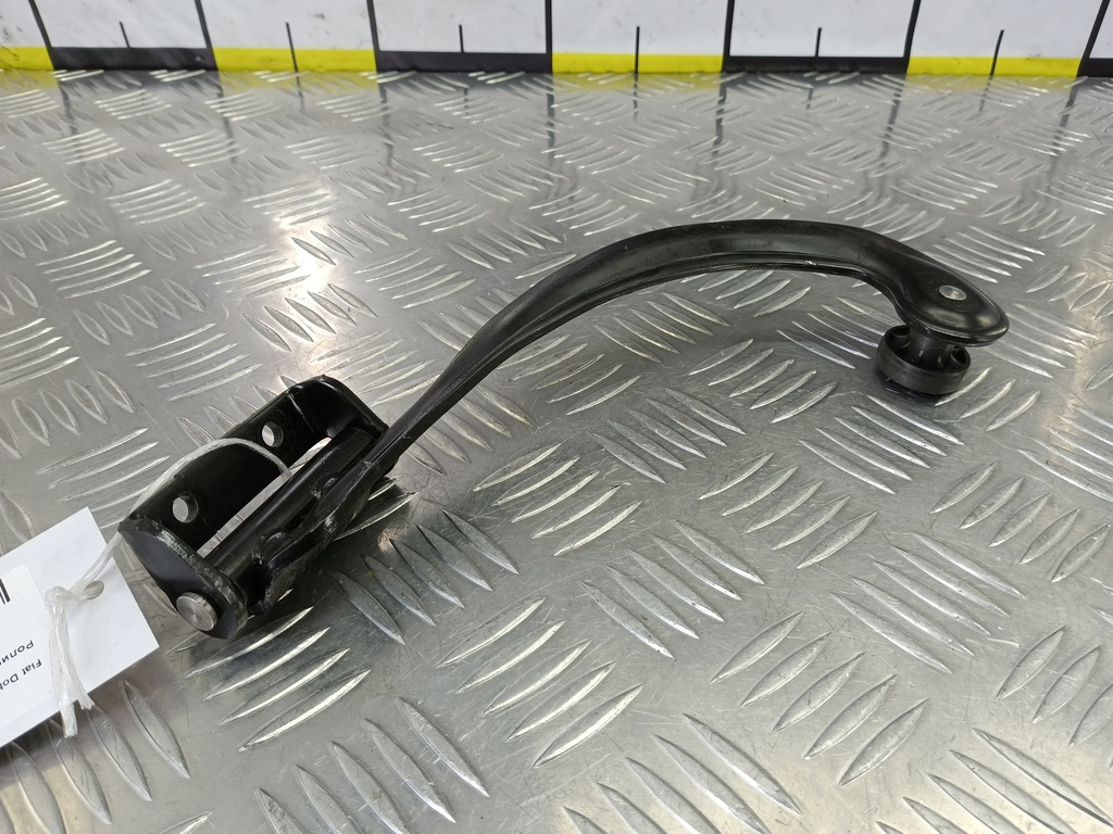 ролик двери сдвижной Fiat Doblo 1.4 MT (78 л.с.)Doblo  I рестайлинг (2005—2015) Фургон 51731618, 1210 рублей, Москва