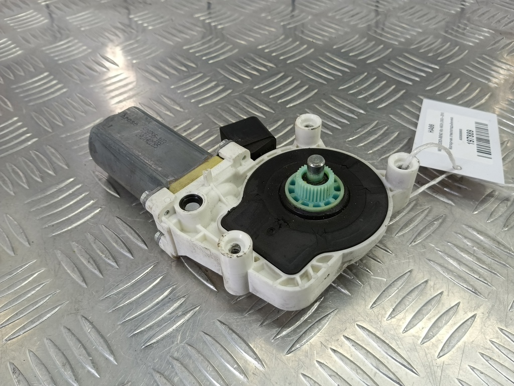 моторчик стеклоподъёмника MERCEDES-BENZ Vito  A0009069600, 4310 рублей, Москва
