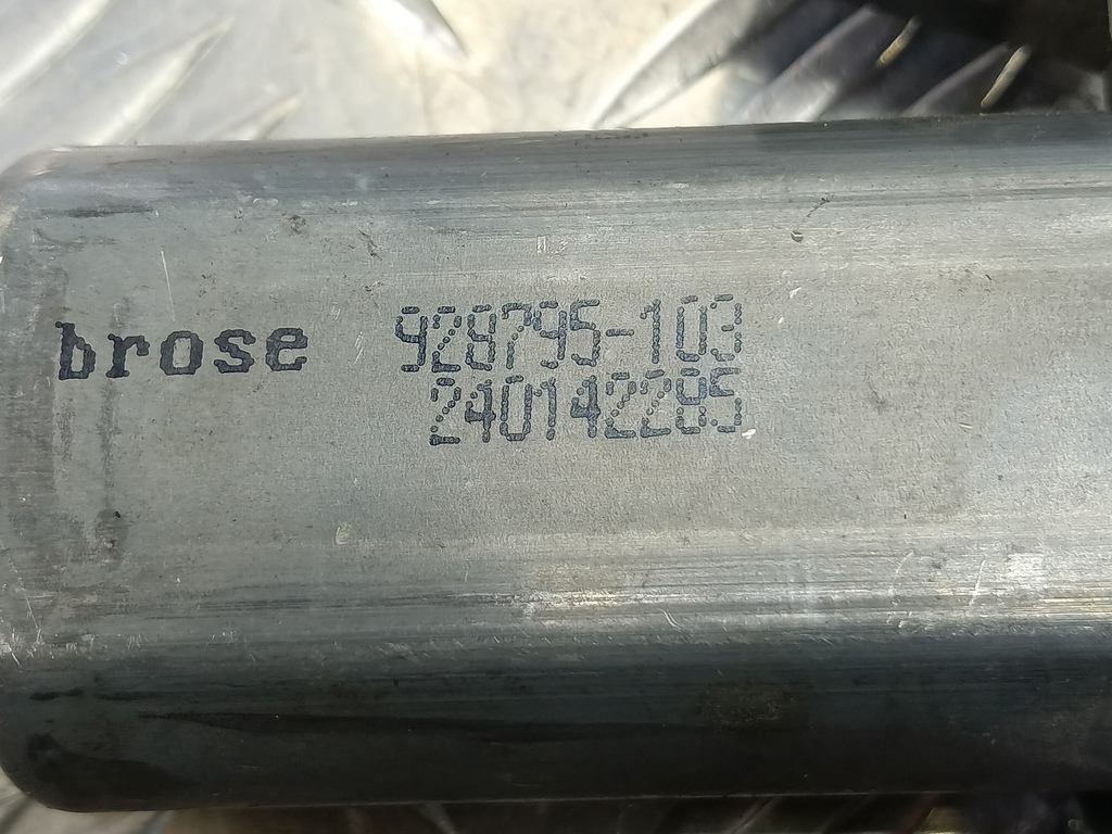 моторчик стеклоподъёмника MERCEDES-BENZ Vito  A0009069600, 4310 рублей, Москва