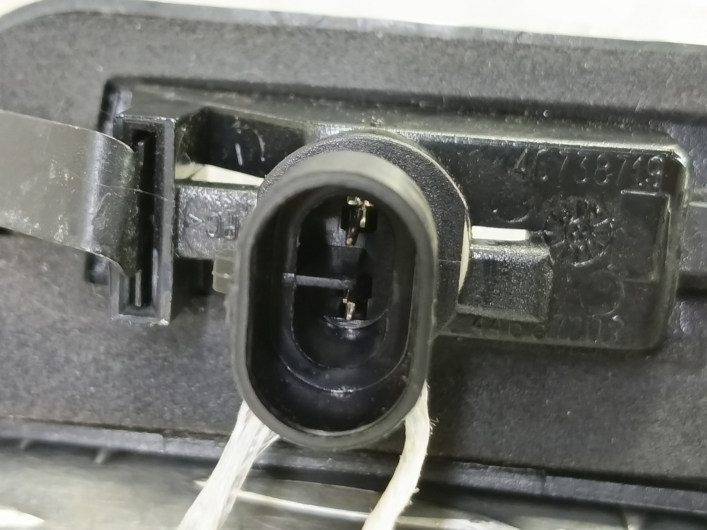 фонарь номерного знака Fiat Doblo 1.4 MT (78 л.с.)Doblo  I рестайлинг (2005—2015) Фургон 46814089, 520 рублей, Москва