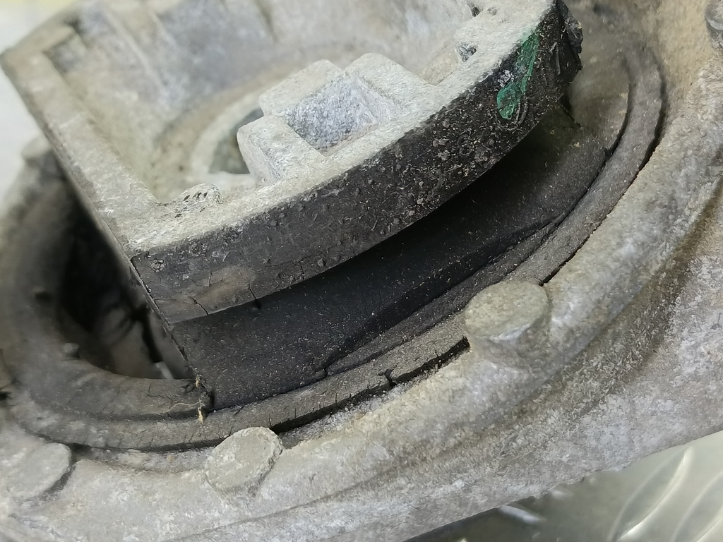 подушка двигателя (опора двс) Fiat Doblo 1.4 MT (78 л.с.)Doblo  I рестайлинг (2005—2015) Фургон 46773925, 2700 рублей, Москва