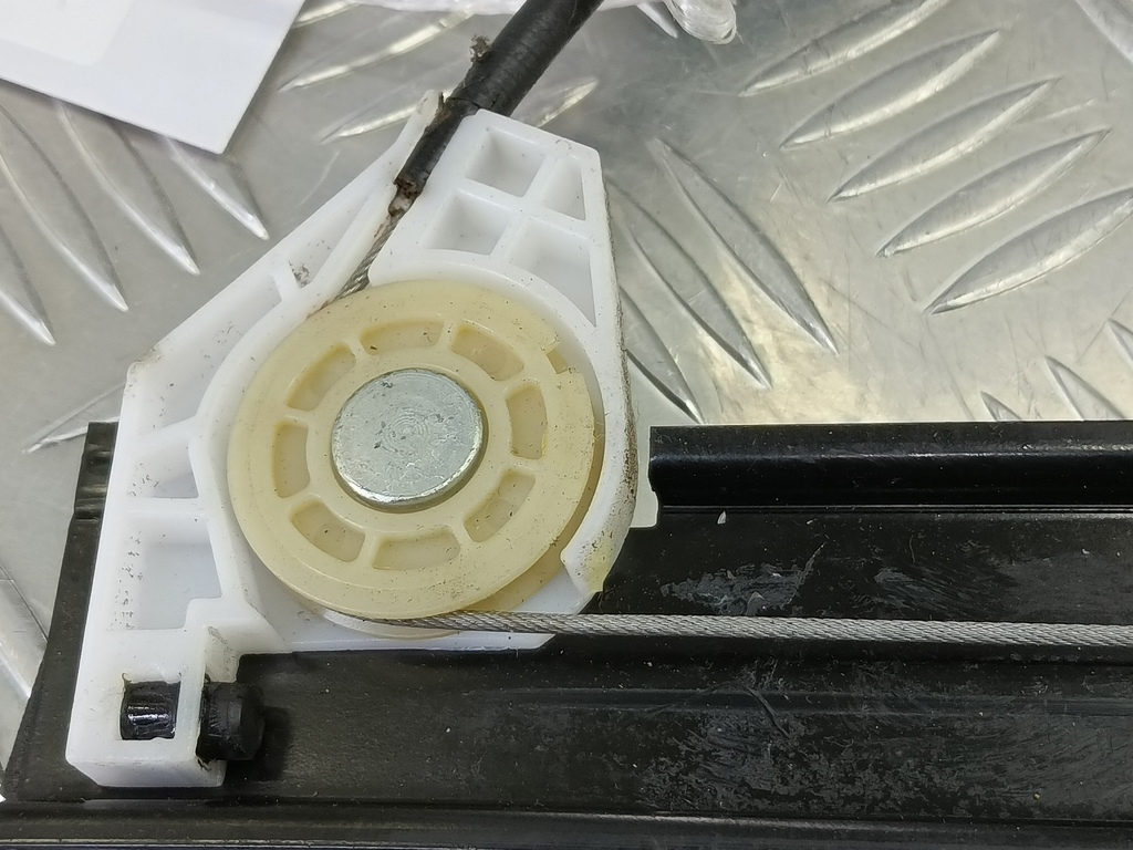 стеклоподъемник Fiat Doblo 1.4 MT (78 л.с.)Doblo  I рестайлинг (2005—2015) Фургон 51830869, 4660 рублей, Москва